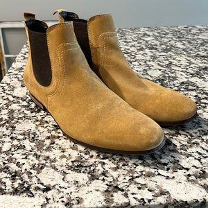 Chelsea Boots